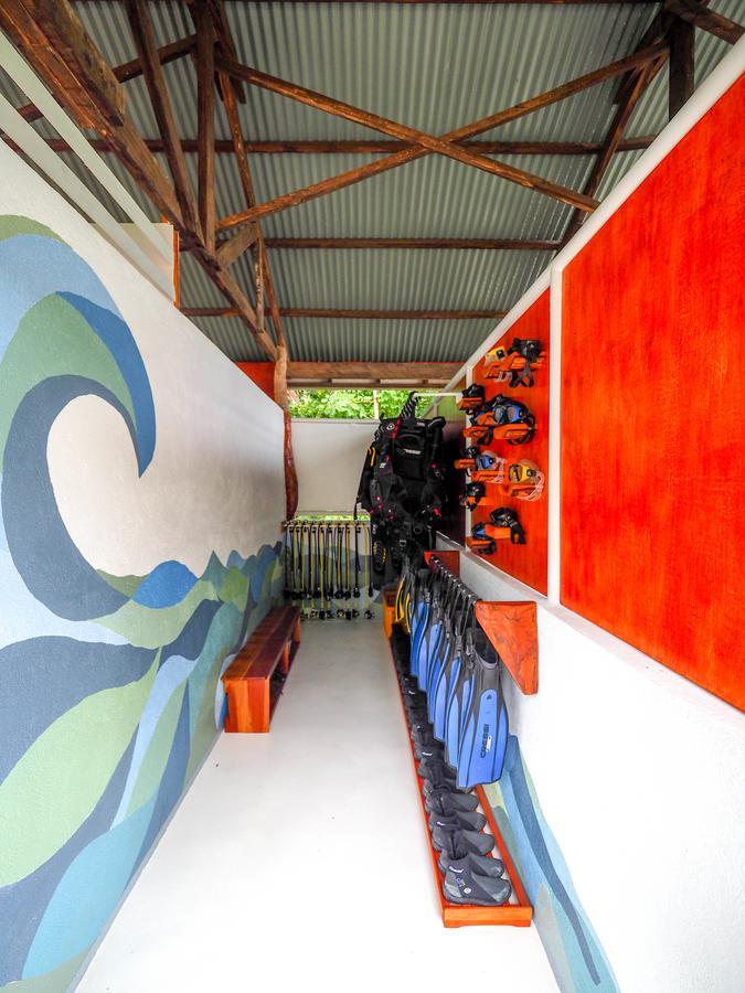 Cangdoki Resort And Dive Camp Sandugan Ngoại thất bức ảnh